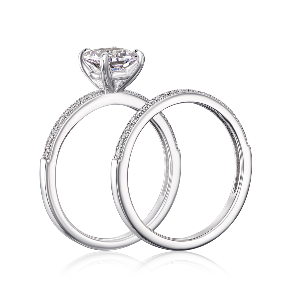 Серебряное кольцо с фианитами Артикул OL03158B-R/12/1
