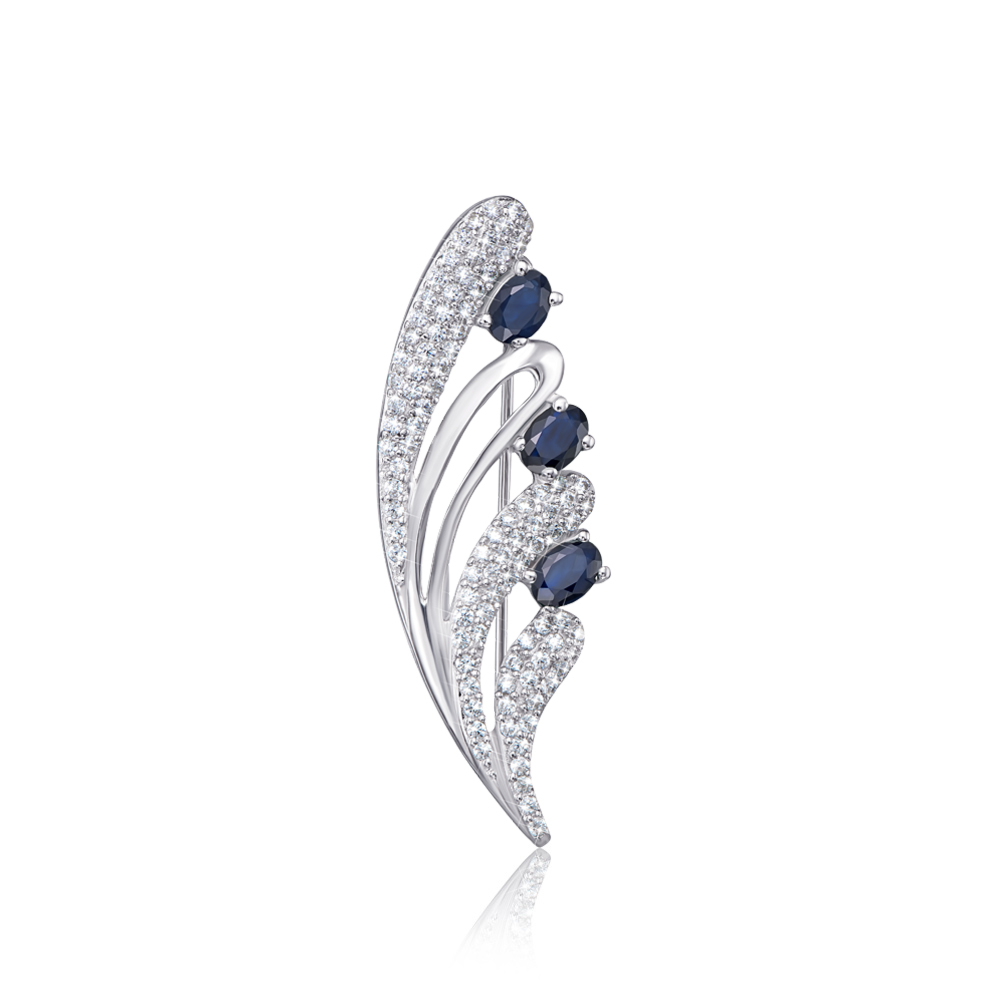 Серебряная брошь с сапфиром и фианитами. Артикул BC361-SH/12/8765