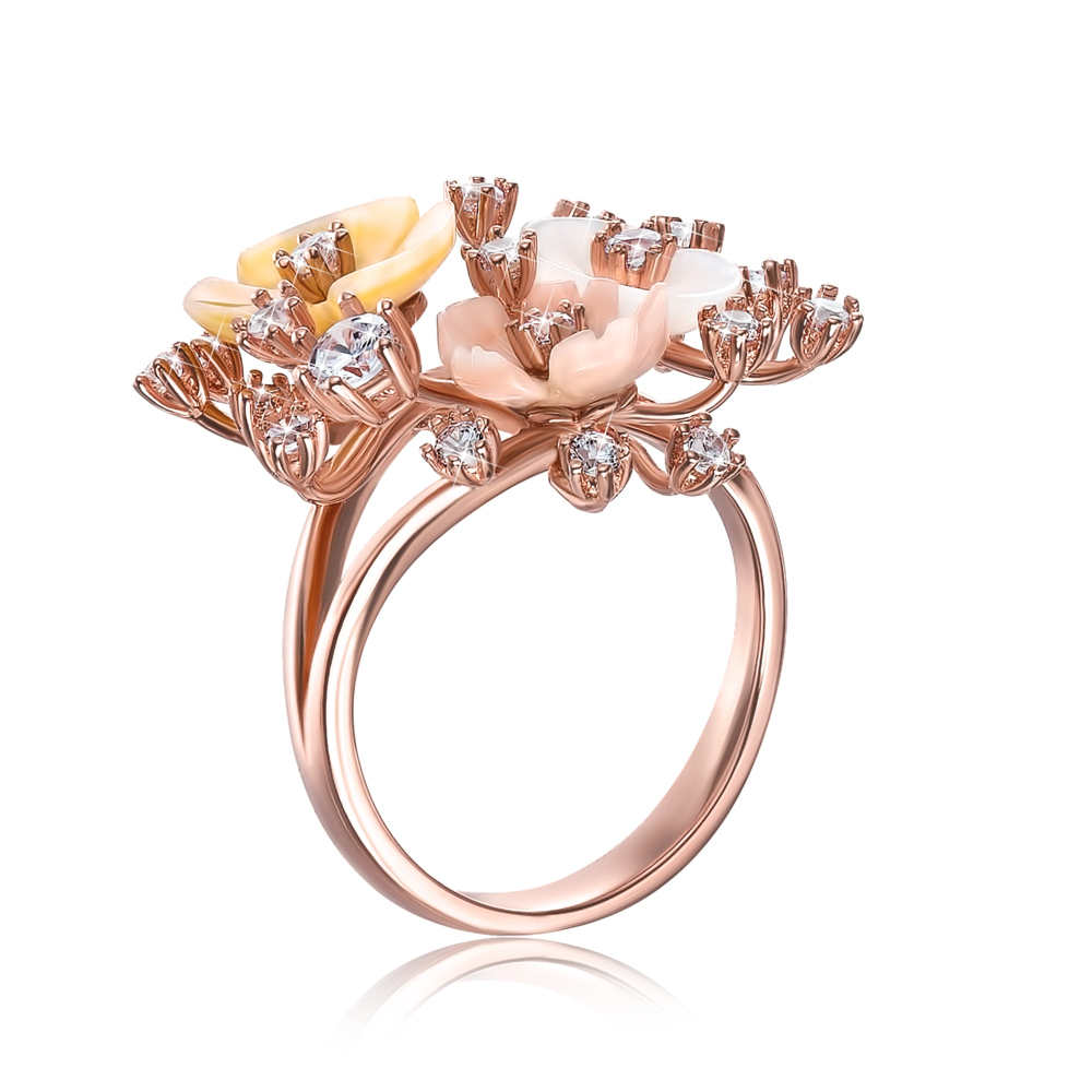 Серебряное позолоченное кольцо с фианитами и перламутром. Артикул SR28601-BR-R/17/2457